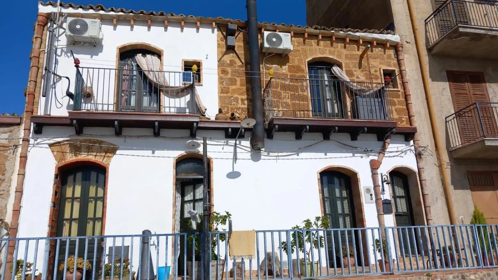 Holiday home Casa Vacanza La Guardiola Realmonte